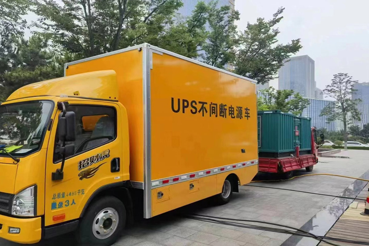 莺歌海镇发电机租赁施工现场