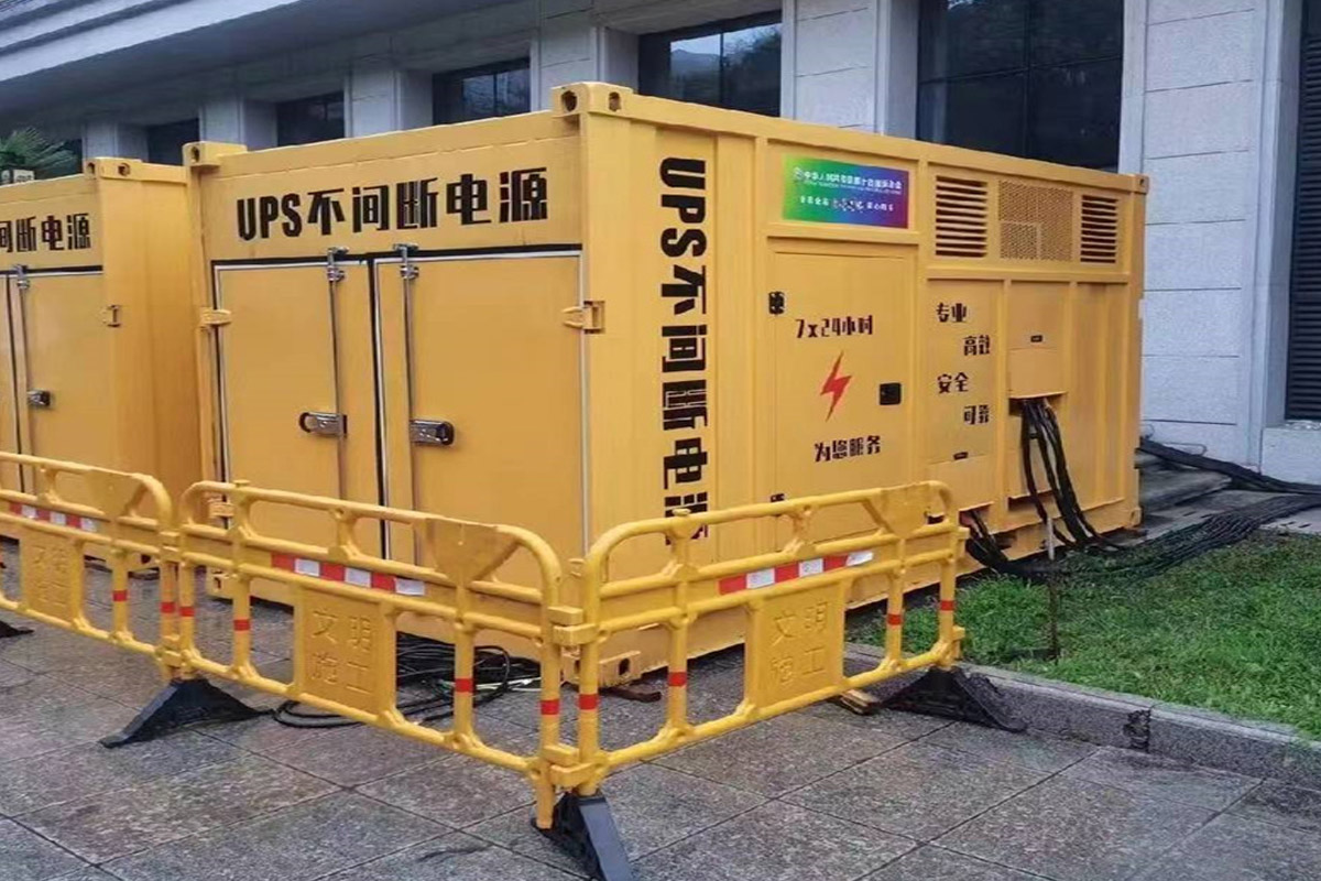 莺歌海镇发电机租赁施工现场